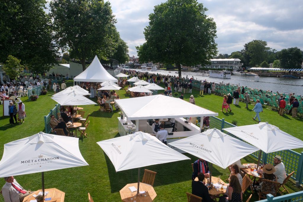 Emotional returns as Henley Royal Regatta celebrates in the sun Henley Royal Regatta